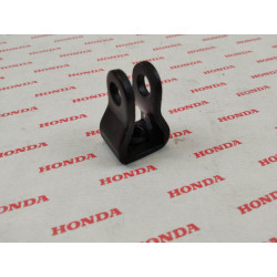 piece de jonction maitre cylindre / pédale CB750 Sevenfifty HONDA 46504-MAH-671