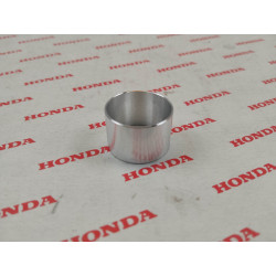 Bague passe eau 18mm CRF450 R 2002/2009 HONDA 11102-MEB-670