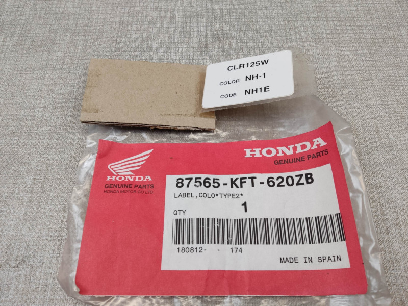 Etiquette de précaution sur cadre CLR125 Cityfly 1998 HONDA 87565-KFT-620ZB