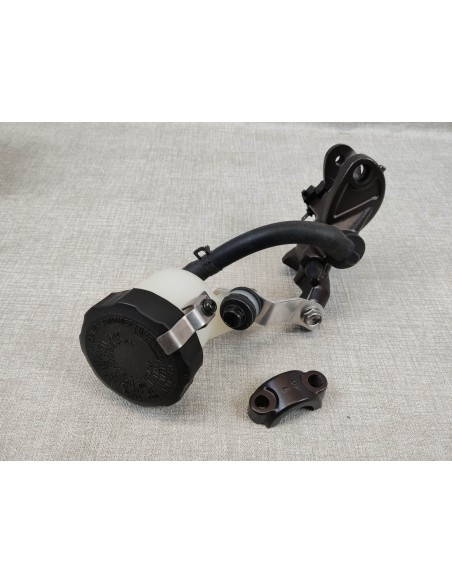 Maitre cylindre AV CBR600 RR 2007/2008 neuf origine HONDA 45510-MFJ-D01