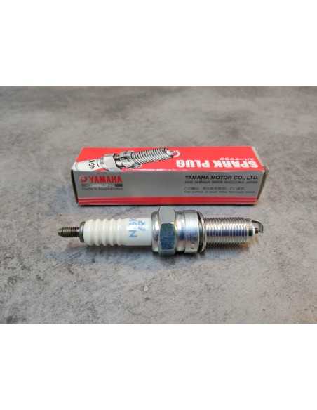 BOUGIE YAMAHA CPR9EA-9 MT09 vP125 94700-00871