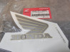 Décor autocollant de réservoir coté droit CB500 00-02 HONDA 17526-MY5-H20ZA