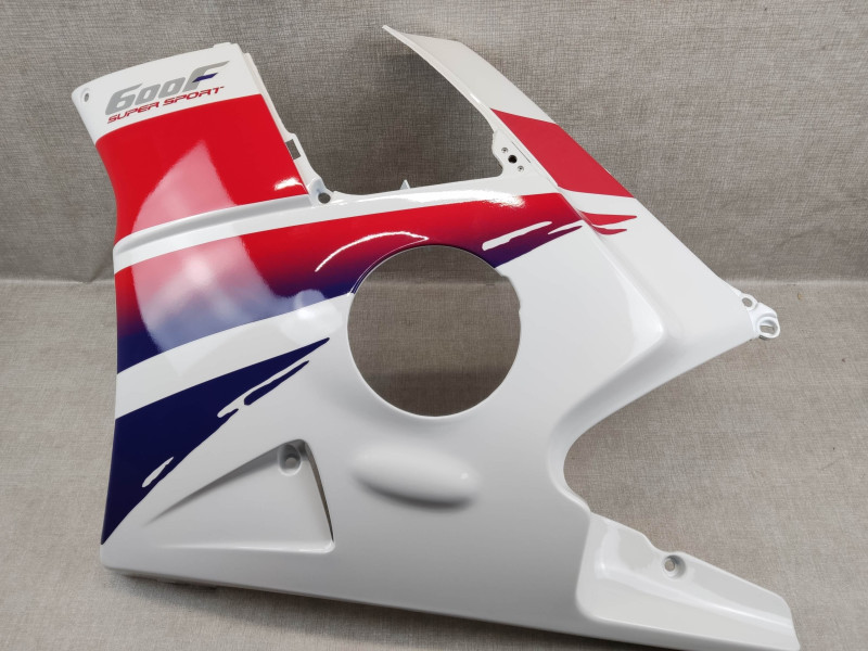 Flanc de carénage coté gauche HONDA CBR600 64351-MV9-640ZA NEUF