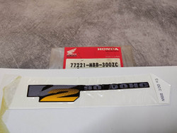 Décor autocollant auvent siege VTR1000F FIRESTORM 97 HONDA 77221-MBB-300ZC