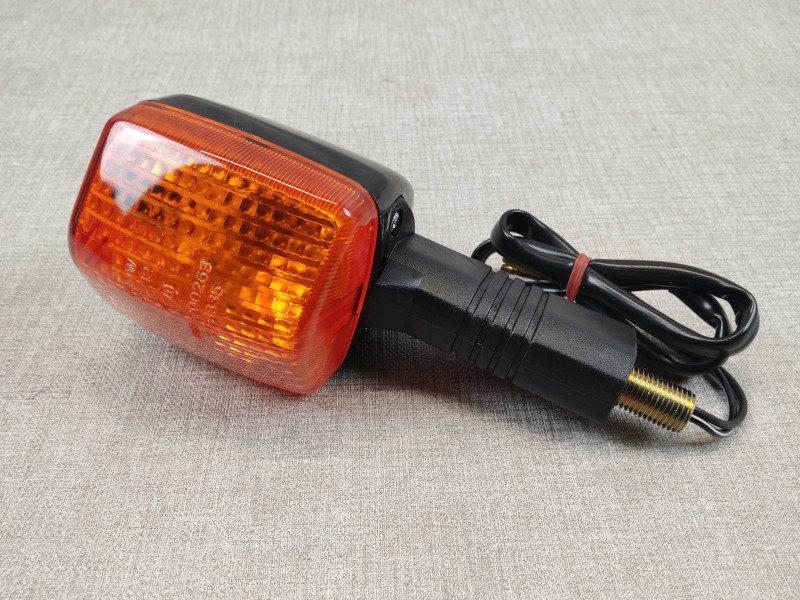 Clignotant arrière SLR650 HONDA ADAPTABLE 33600-MAK-F00A 33650-MAK-F00A