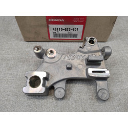 Support d'étrier arrière CR80 R 1992/2001 neuf origine HONDA 43110-GS2-601