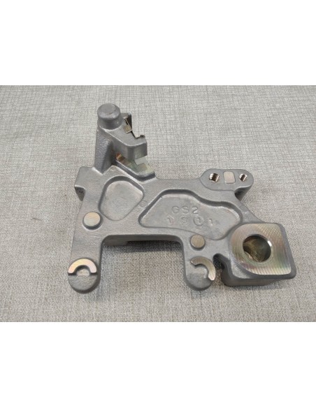 Support d'étrier arrière CR80 R 1992/2001 neuf origine HONDA 43110-GS2-601