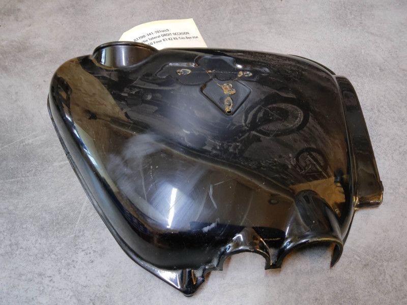Cache latéral droit occasion CB750 Four K1 K2 K6 HONDA 83700-341-701OCC9