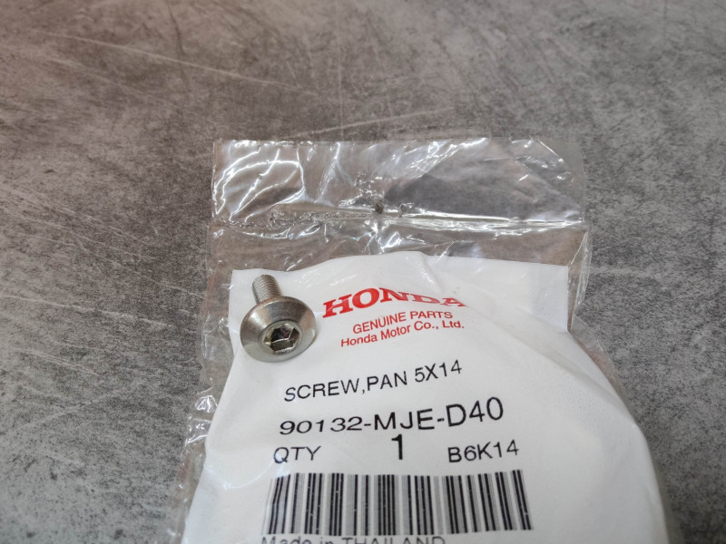 Vis à clé allen 5x14mm HONDA 90132-MJE-D40