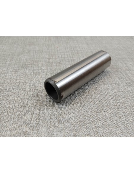 Axe piston D:16 mm MTX200RW 83/85 TLM240R 87 HONDA 13111-KJ1-000