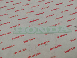 Autocollant blanc HONDA 64224-GE2-890