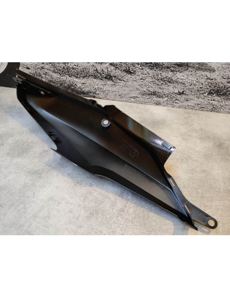 Pièce dosseret ar gauche HONDA CBF1000F 77325-MGJ-D80ZA
