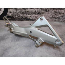 Platine repose pied coté DROIT HONDA CB600F 50650-MFG-D01ZB