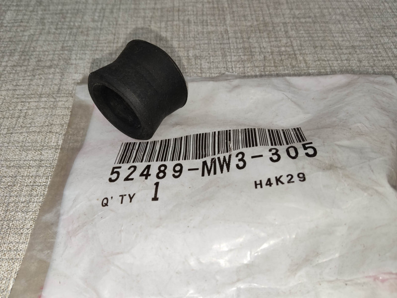 Bague caoutchouc amortisseur Honda CB750 Sevenfifty 52489-MW3-305