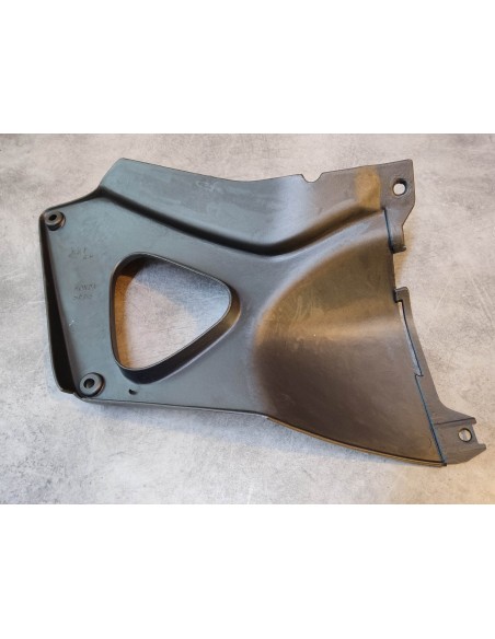 Cache latéral droit XL1000V VARADERO 99-05 HONDA 83510-MBT-610
