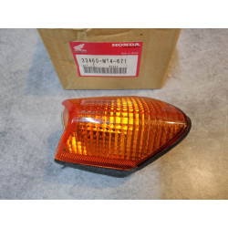 Clignotant avant gauche VFR750F 90/91/94-97 HONDA 33460-MT4-671