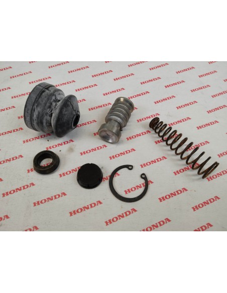 Kit réparation de maitre cylindre AR GL1100 83 HONDA 43520-MB9-781