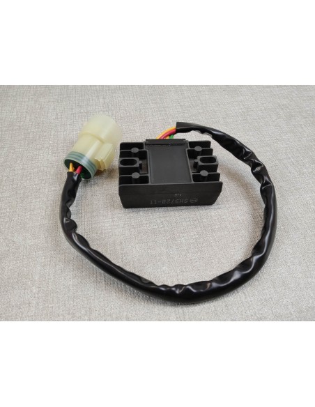 Régulateur rectifieur HONDA CLR125 CITYFLY 1998 31600-KFT-620 neuf origine HONDA