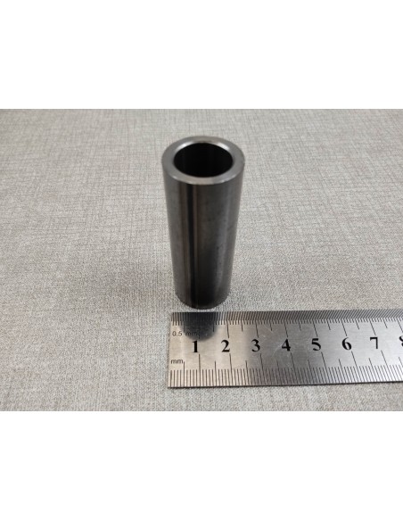 Entretoise des roulements de roue AV divers modeles HONDA 44620-MG3-000 NX650...