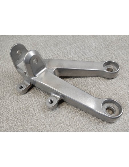 Support de repose pieds AV Gauche CBR600 RR 2007/2012 HONDA 50700-MFJ-D00