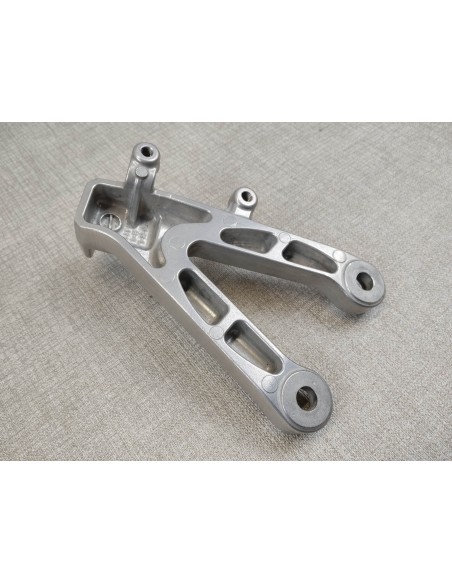 Support de repose pieds AV Gauche CBR600 RR 2007/2012 HONDA 50700-MFJ-D00
