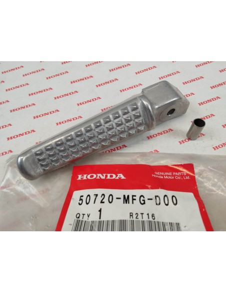 bras de repose pieds droit CB600 F HORNET HONDA 50720-MFG-D00