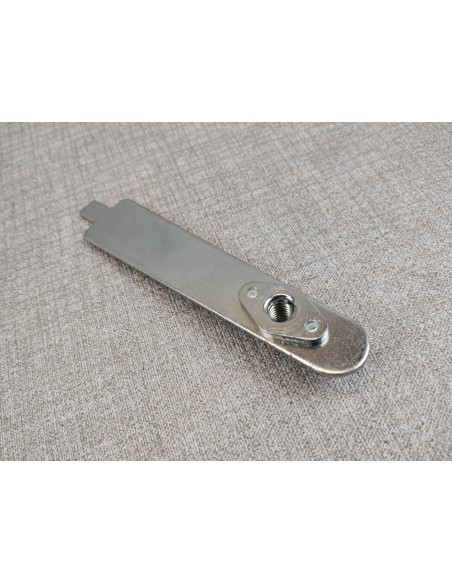 Support plaque dans montage repose pieds avant pour NC700 12/13 CB600F 07/13