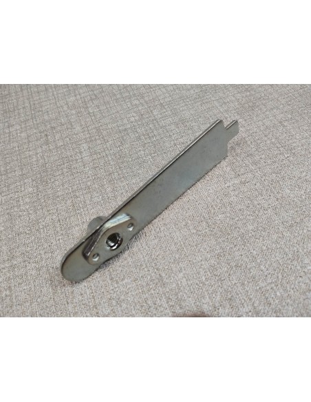 Support plaque dans montage repose pieds avant pour NC700 12/13 CB600F 07/13