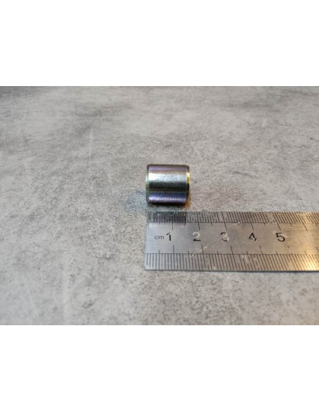Entretoise NFS501 NSC50/110 NSK50 NVS50 WW50 HONDA 11205-GBC-300