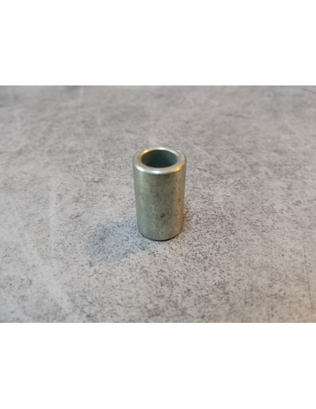 Entretoise dans montage d'amortisseur CH125T 84-96 CN250 96 HONDA 52486-074-000