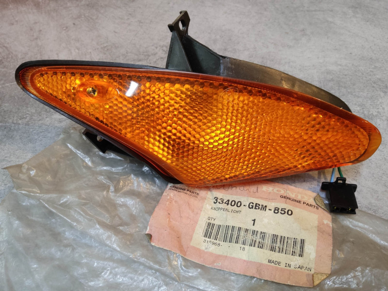 Clignotant complet avant Droit de SFX50 95/01 HONDA 33400-GBM-850