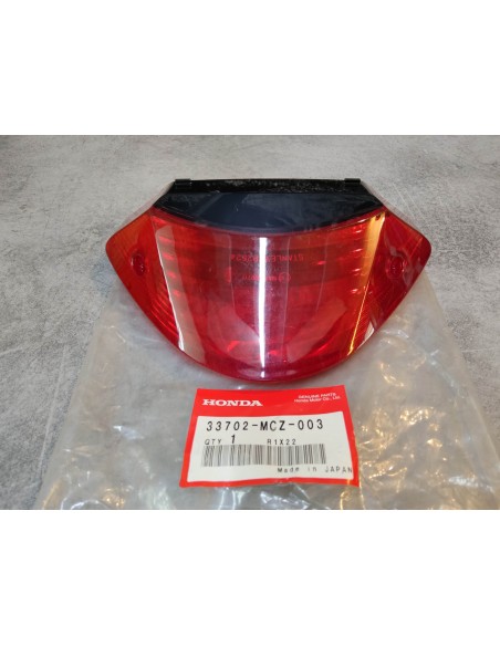Cabochon de feu AR de CB600F HORNET 03-06 CB900F 02-07 HONDA 33702-MCZ-003