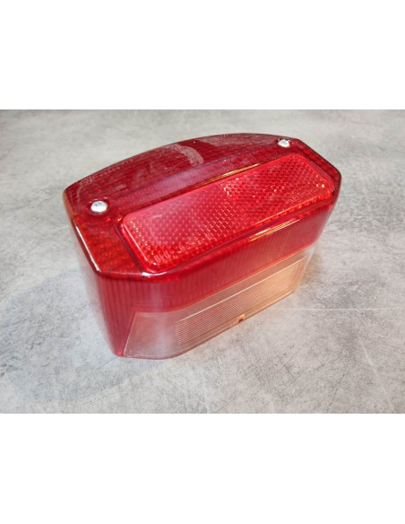 Cabochon feu arrière SH80 SH50 Scoopy 93 SA50 91/94 NSR50AK HONDA 33702-GJ4-711
