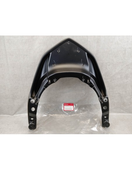 rail de prise arriere FORZA 300 2013/16 neuf origine HONDA 84100-K04930