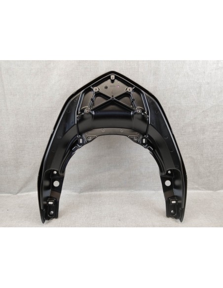 rail de prise arriere FORZA 300 2013/16 neuf origine HONDA 84100-K04930