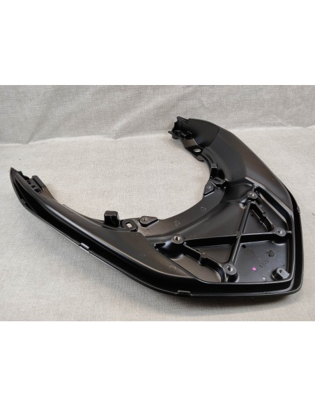 rail de prise arriere FORZA 300 2013/16 neuf origine HONDA 84100-K04930