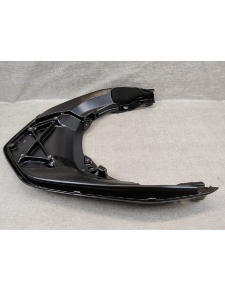 rail de prise arriere FORZA 300 2013/16 neuf origine HONDA 84100-K04930