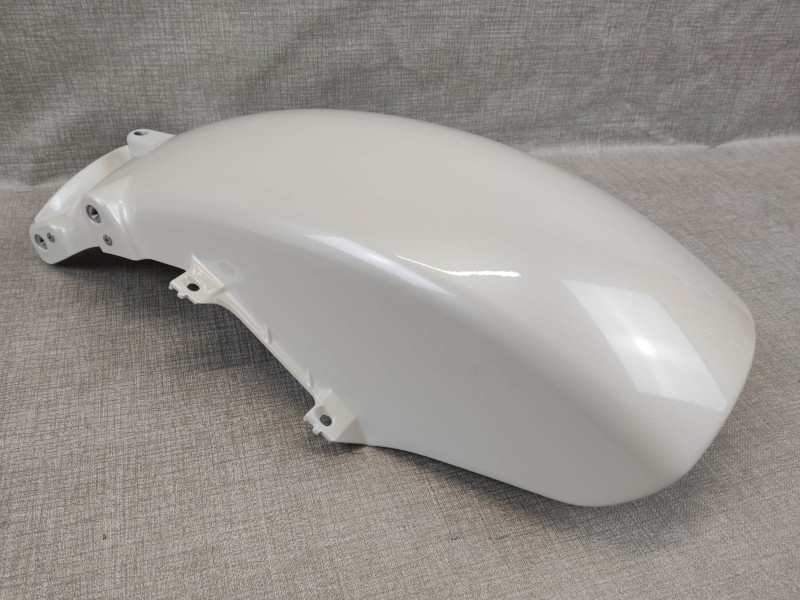 garde boue avant (partie arrière) GL1800 2010/2011 BLANC HONDA 61103-MCA-000ZE