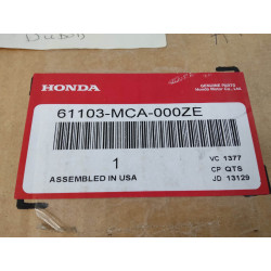 garde boue avant (partie arrière) GL1800 2010/2011 BLANC HONDA 61103-MCA-000ZE