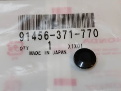Bouchon plastique noir de vis BTR HONDA 91456-371-770