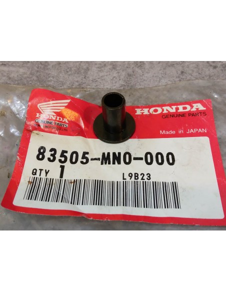 Collier de montage HONDA 83505-MN0-000