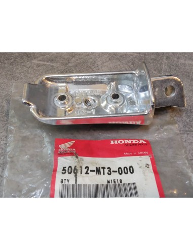 Barre repose pied droit CB1300 NT650 NT700 ST1100 HONDA 50612-MT3-000
