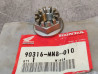 Ecrou roue arrière NT400 88/89 NT650 88/89 NTV600 NTV650 HONDA 90316-MN8-010