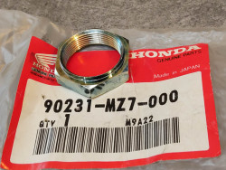 Ecrou 22 mm HONDA 90231-MZ7-000