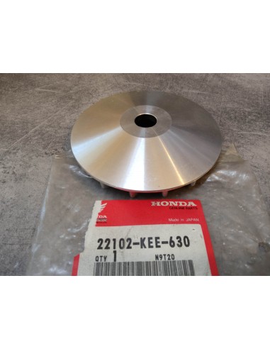 Flasque de variateur SH100 SCOOPY SJ100 BALI HONDA 22102-KEE-630