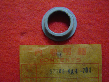 Bague épaulée axe bras oscillant Honda - Réf. 52109KA4701