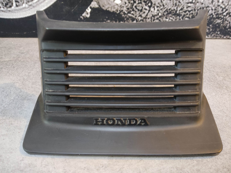 Grille de phare CB125TD SUPERDREAM HONDA 61320-KC1-000