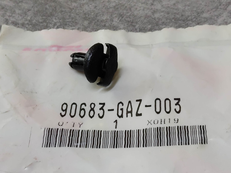 Rivet plastique de garniture HONDA 90683-GAZ-003