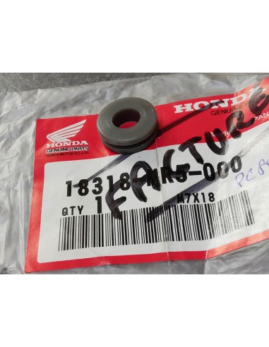 Caoutchouc de cache pot d'échappement PC800 HONDA 18318-MR5-000