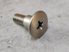 Vis épaulée 6x1 mm tête large empreinte cruciforme HONDA 90104-MM5-000